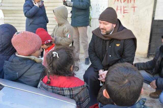 «Que el Señor ayude al pueblo sirio». La carta de fray Ibrahim de Alepo