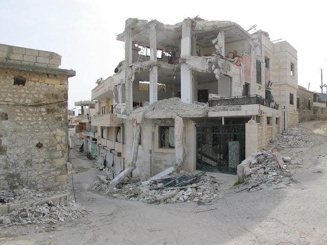 La tragédie infinie de la Syrie, où les frères restent proches de la population
