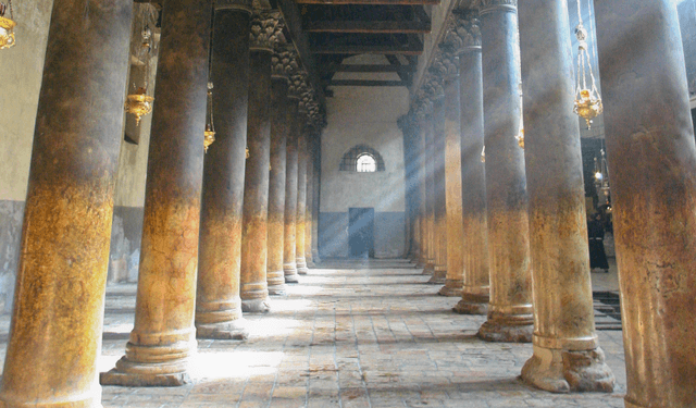 Da Betlemme brilla una luce che non ha prezzo. Aiutaci a diffonderla.