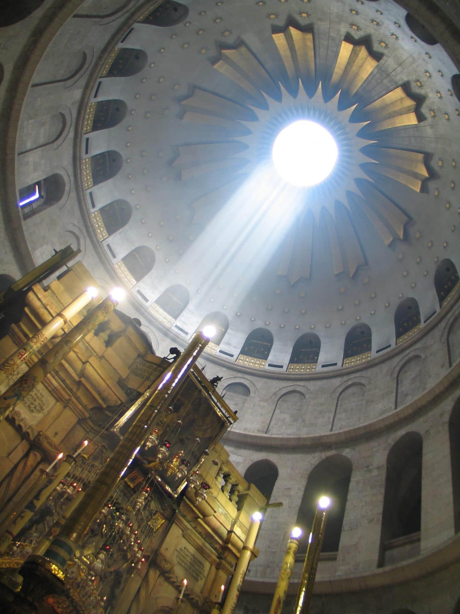 Let’s restore together the objects of the Holy Sepulcher