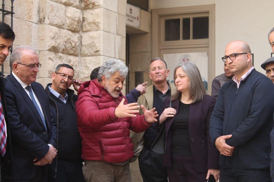 Béthanie. Le ministre palestinien du Tourisme et de l&rsquo;Antiquité et le ministre de Jérusalem visitant le projet