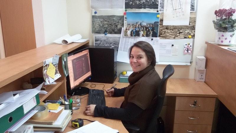 “What have I accomplished here?”: the testimony of Alice, a volunteer in Jerusalem