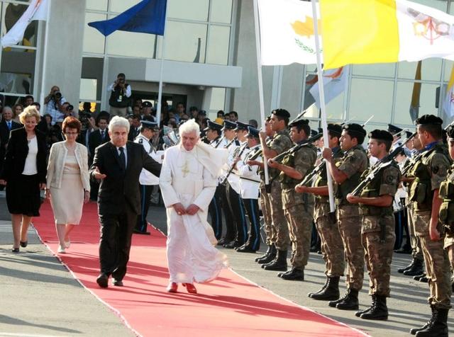 Le Pape rend visite au Chypre en Terre Sainte
