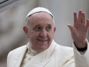 Papa Francesco in Giordania parla della pace e ricorda i rifugiati