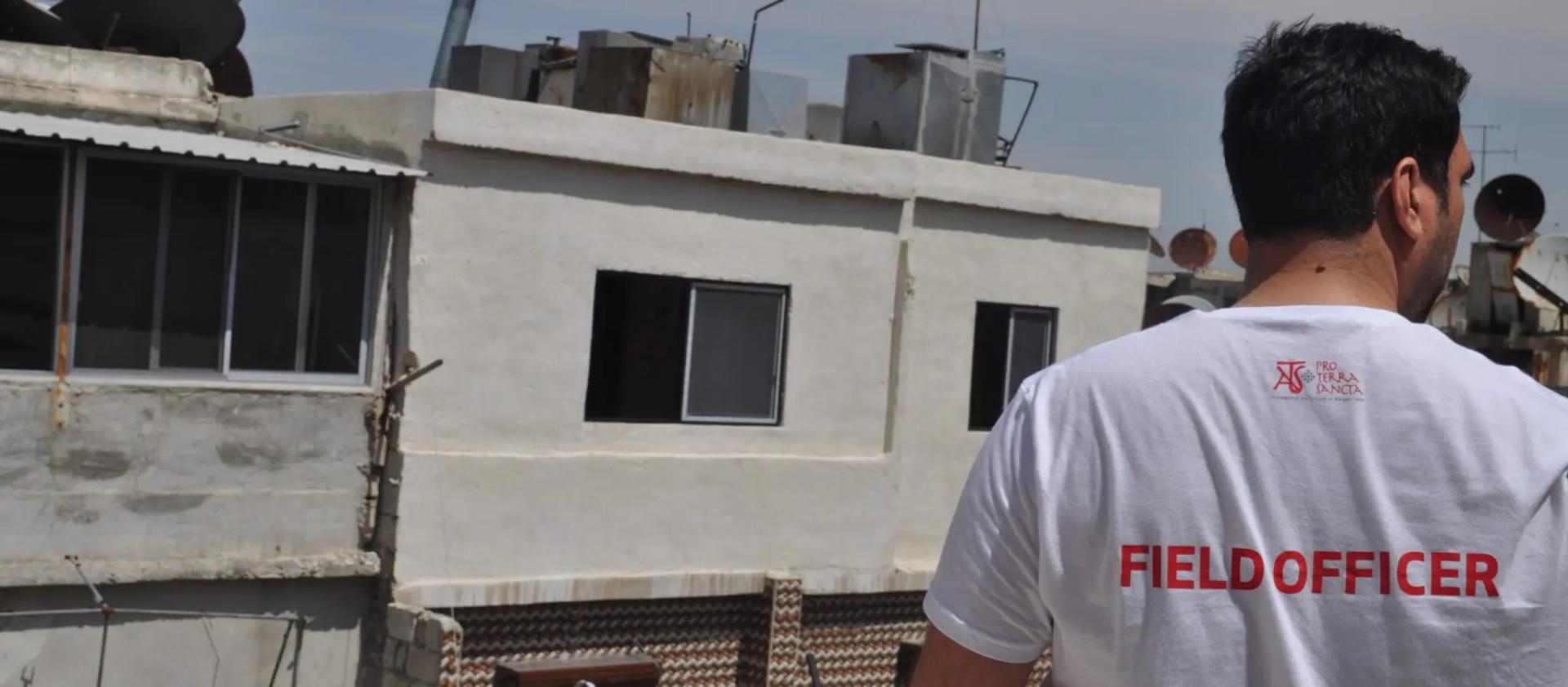 Syrien/Aleppo – Wiederaufbau von Häusern und Sonnenkollektoren