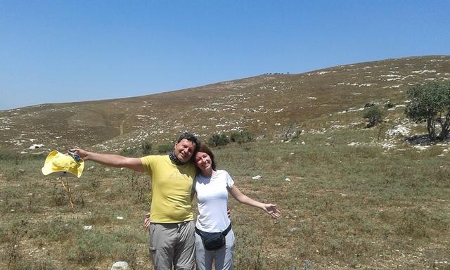 En el camino del discípulo entre las piedras vivas de Tierra Santa. La historia de dos peregrinos.