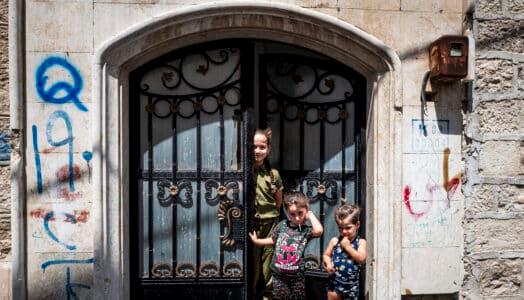 Natale in Medio Oriente: educazione tra Palestina e Siria